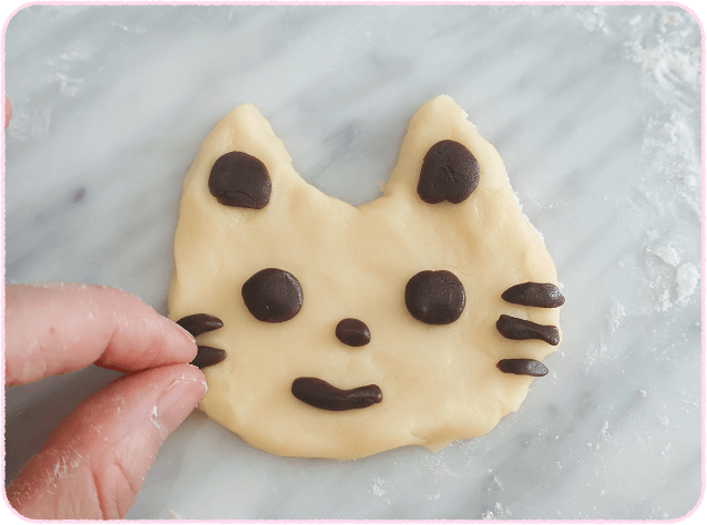 ココア生地でノンタンの顔をつくろう！